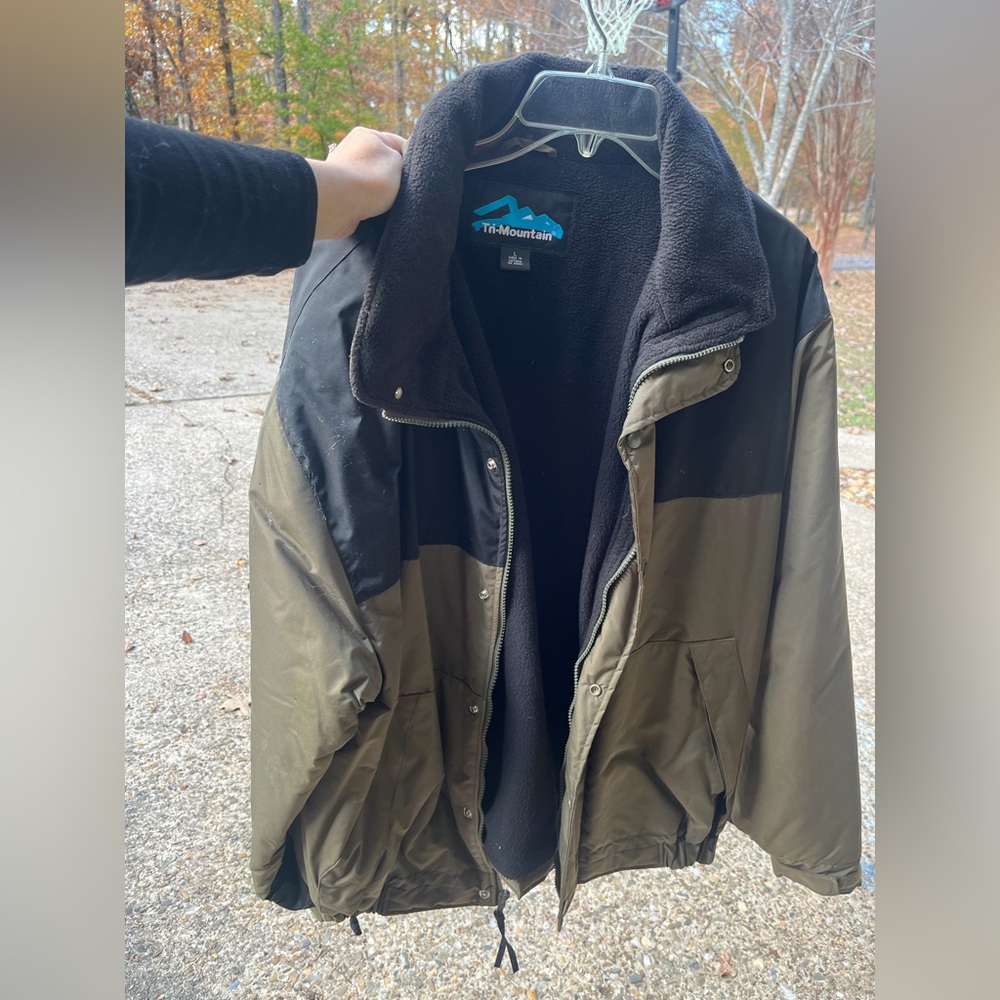 Men's Two-Tone Performance Jacket - image 1